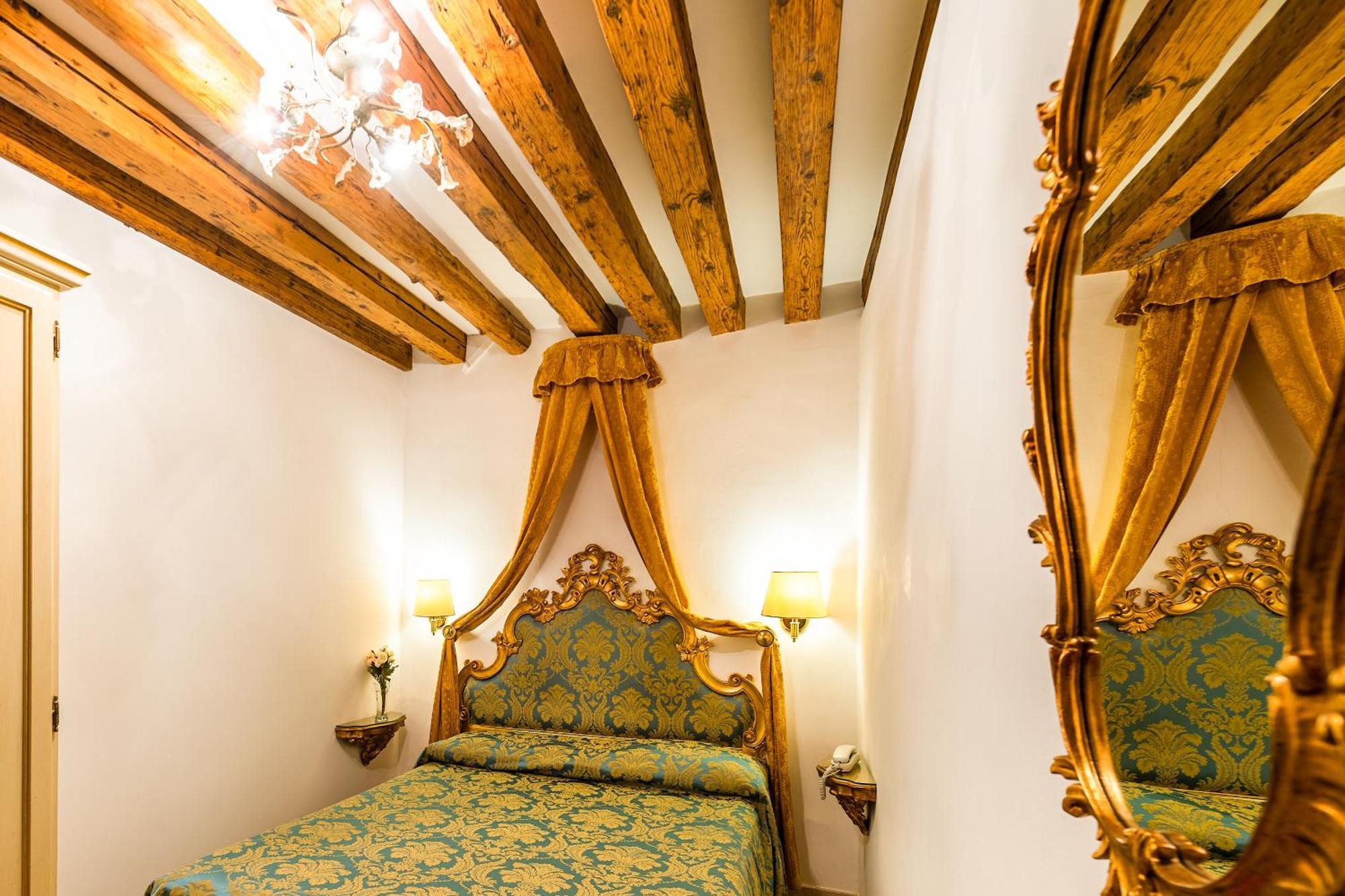 Hotel Al Vagon Venedig Exterior foto