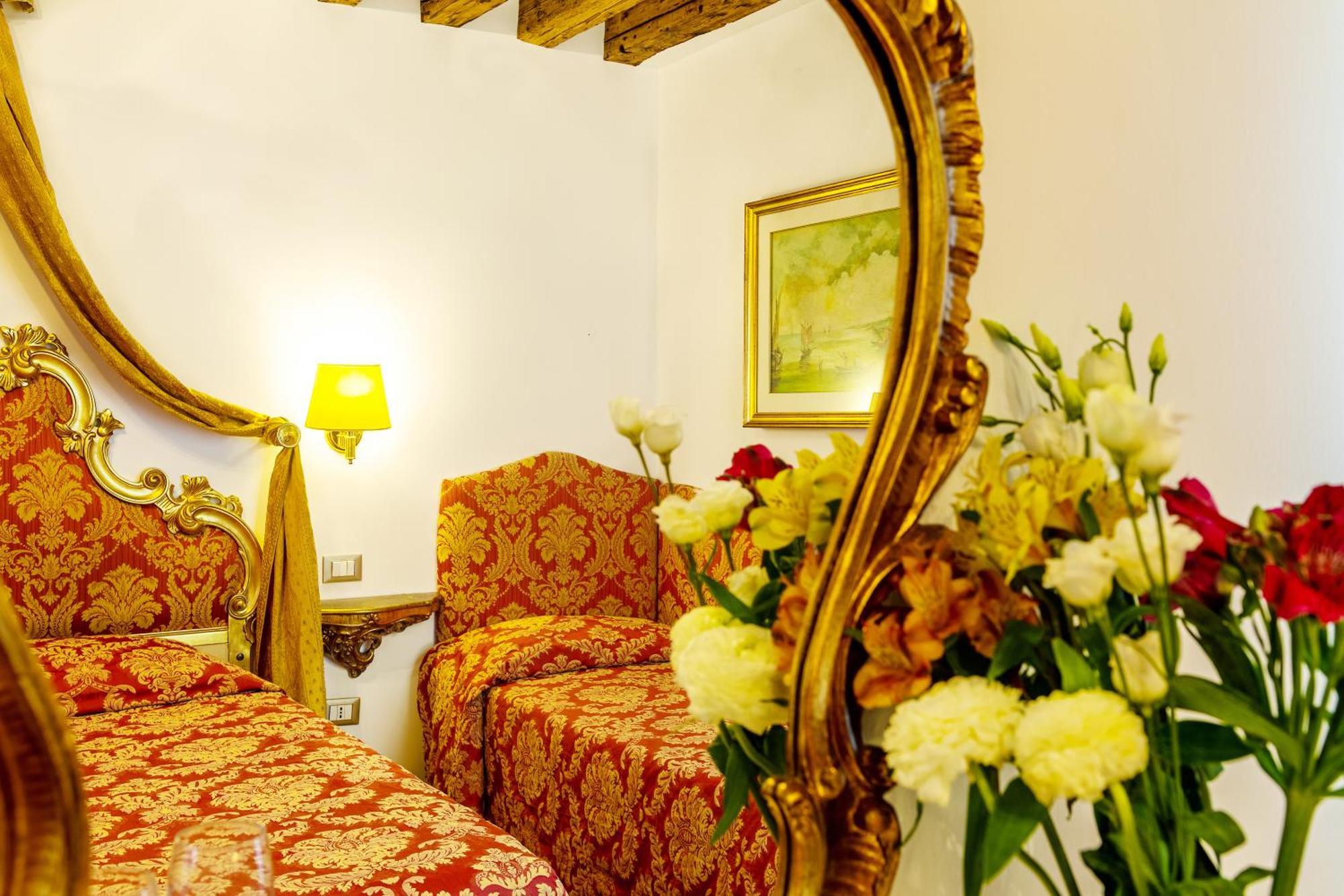 Hotel Al Vagon Venedig Exterior foto