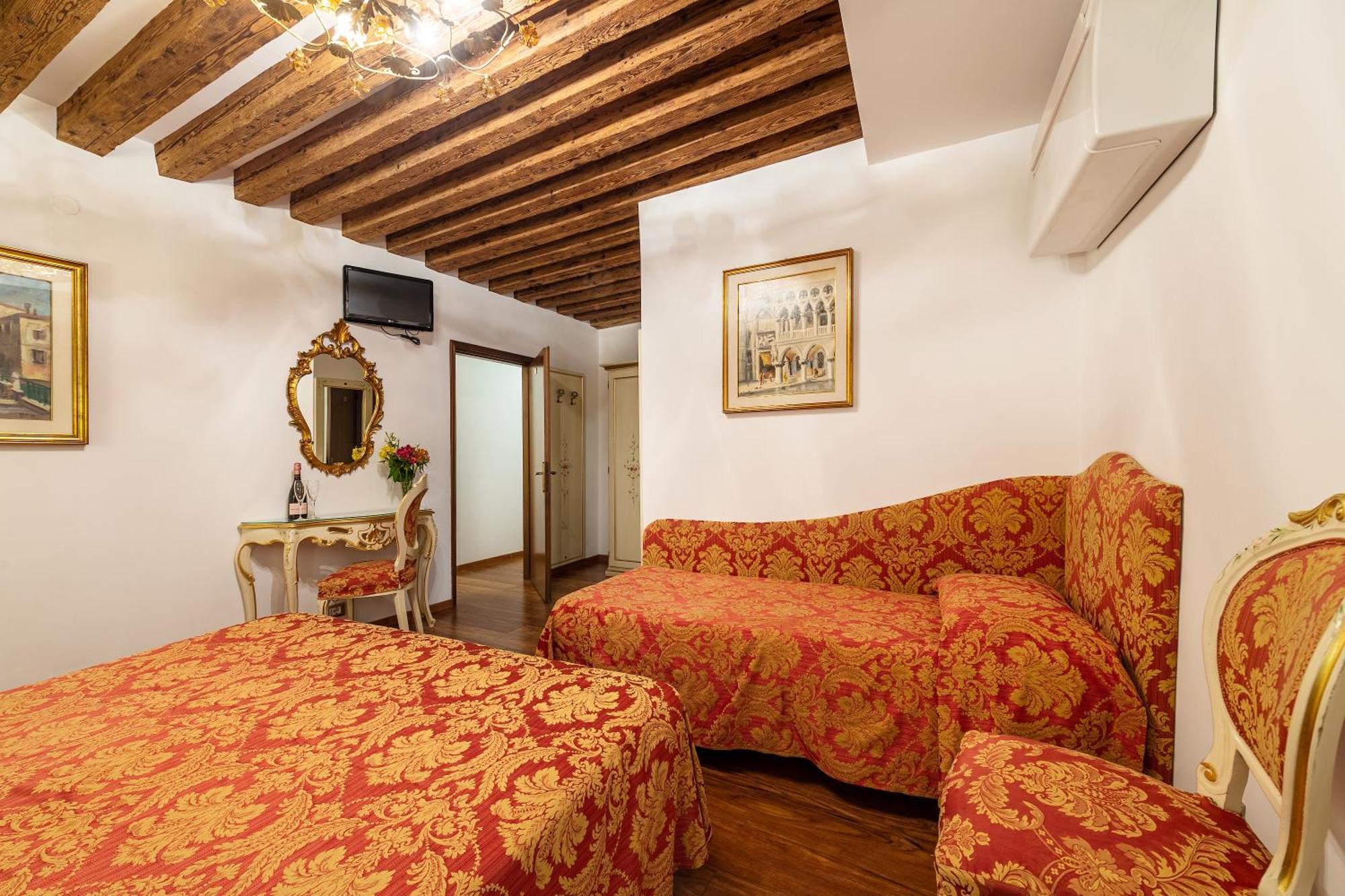 Hotel Al Vagon Venedig Exterior foto